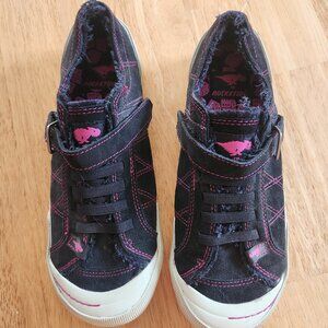Womens sneakers